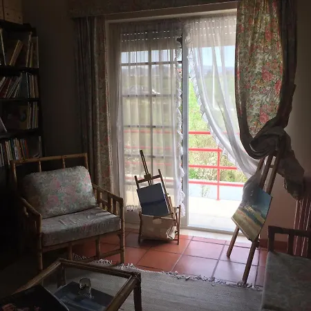 Alojamento de Acomodação e Pequeno-almoço Quinta Nova Do Almeida 3*