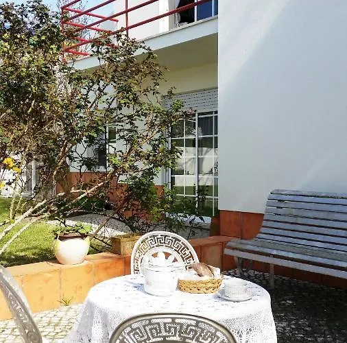 Quinta Nova Do Almeida Bed & Breakfast